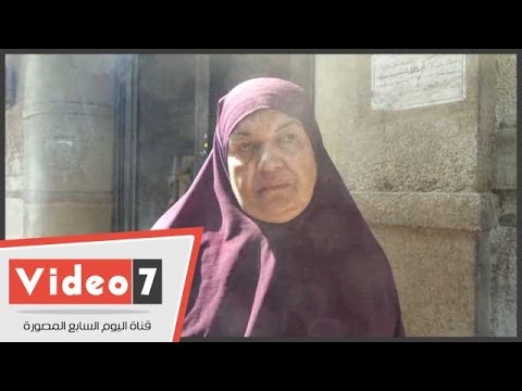 بالفيديو وقفة لسكان أحد عقارات الزاوية الحمراء أمام مجلس الوزراء لوقف هدم منزلهم