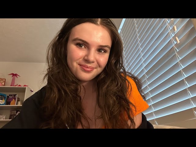asmr tapping & rambling!🤍