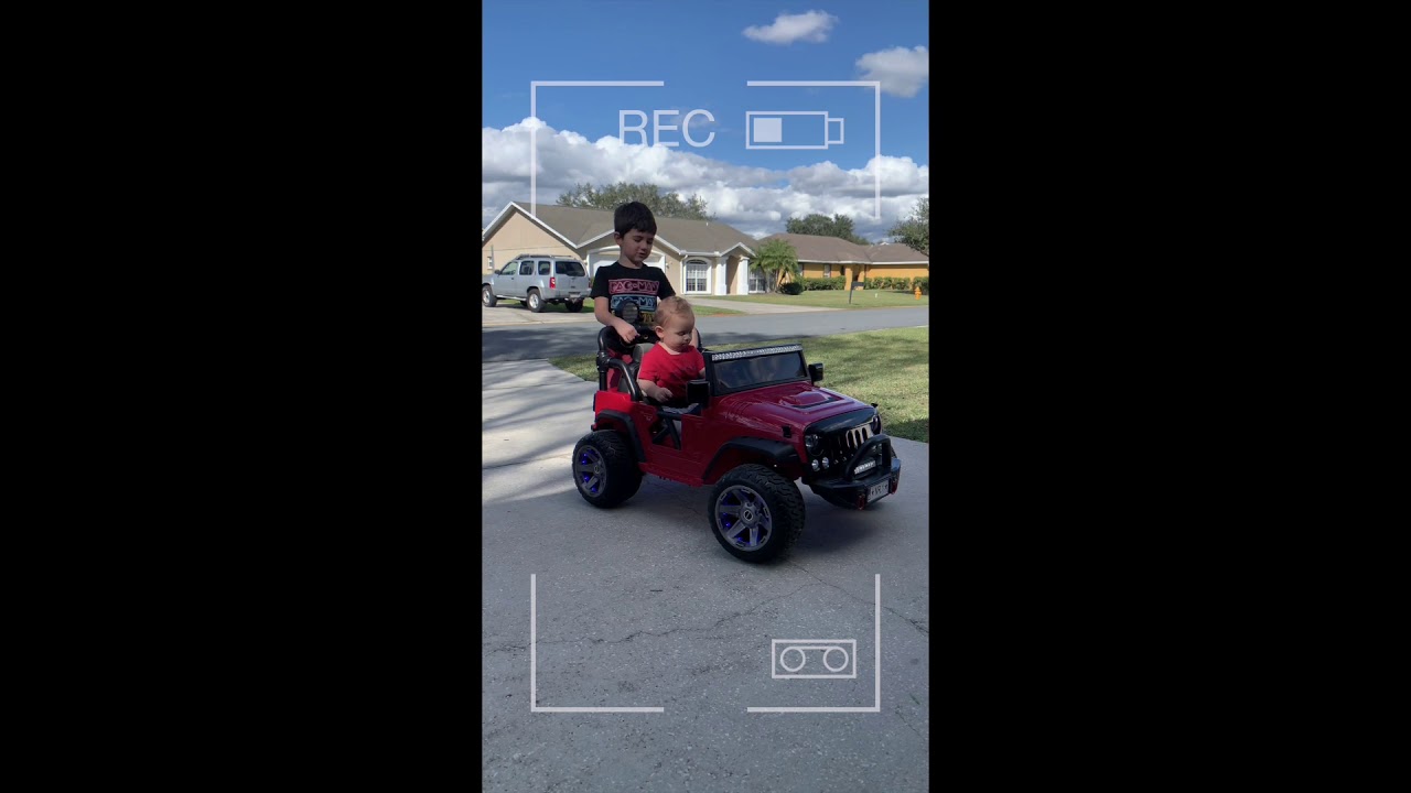 Silas Juneau - Moderna Kids Two Seater Jeep Car Review!