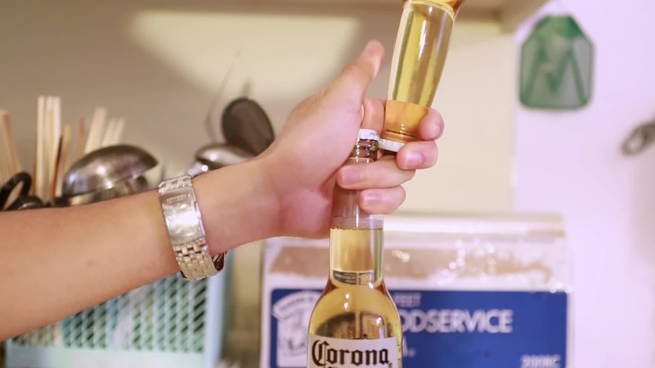 How to Open a Bottle of Beer Without An Opener
