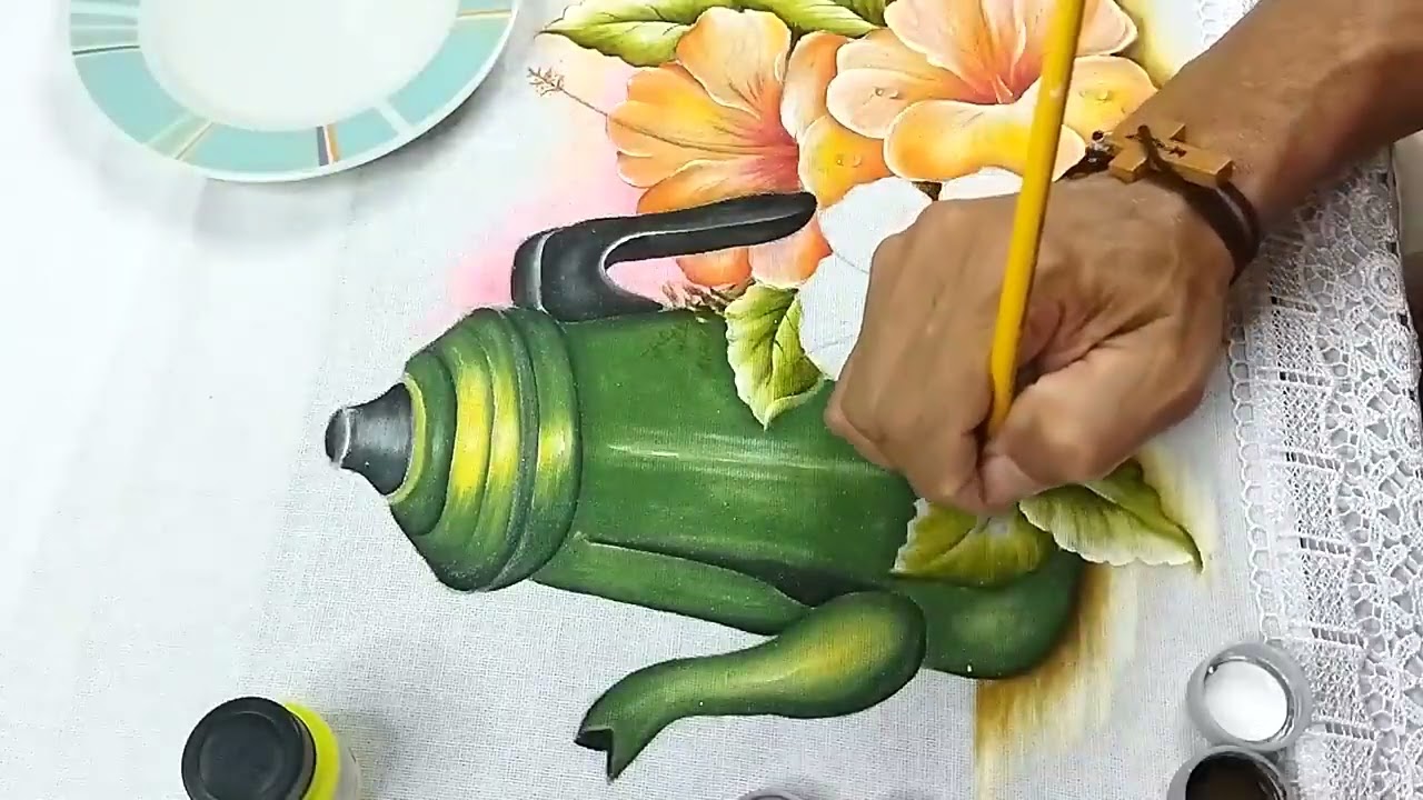 Roberto Ferreira - REPRISE -  Novo Projeto   Aprenda a Pintar Bule de Porcelana Verde  - Parte 2