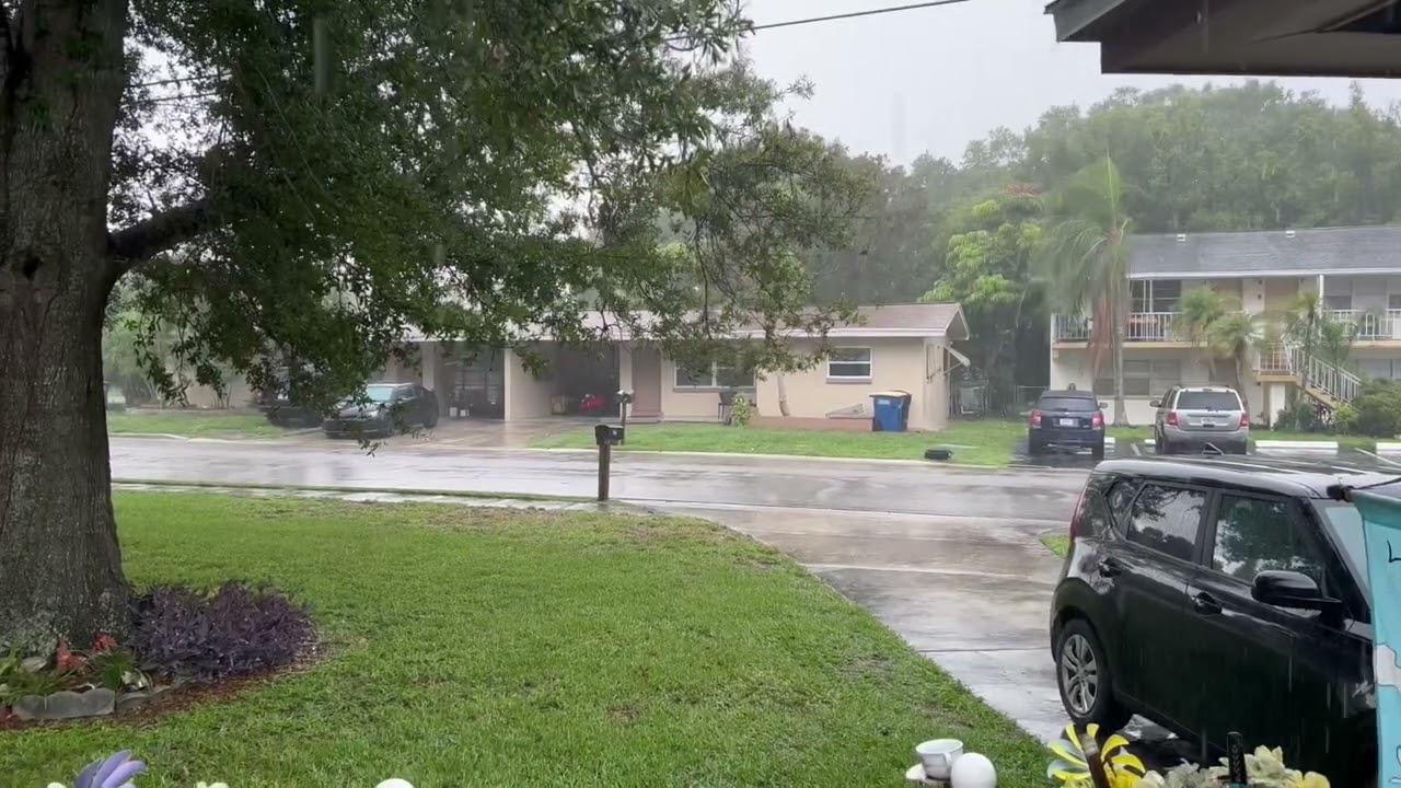 Strong Thunderstorm Clearwater, FL 7-1-22