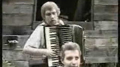 песня про сережку