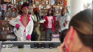 'Mango Butter' [LIVE @ TINYDESK 2023] - DURAND BERNARR