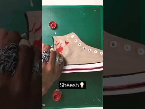 Video: Cum să vă personalizați pantofii Converse (cu imagini)