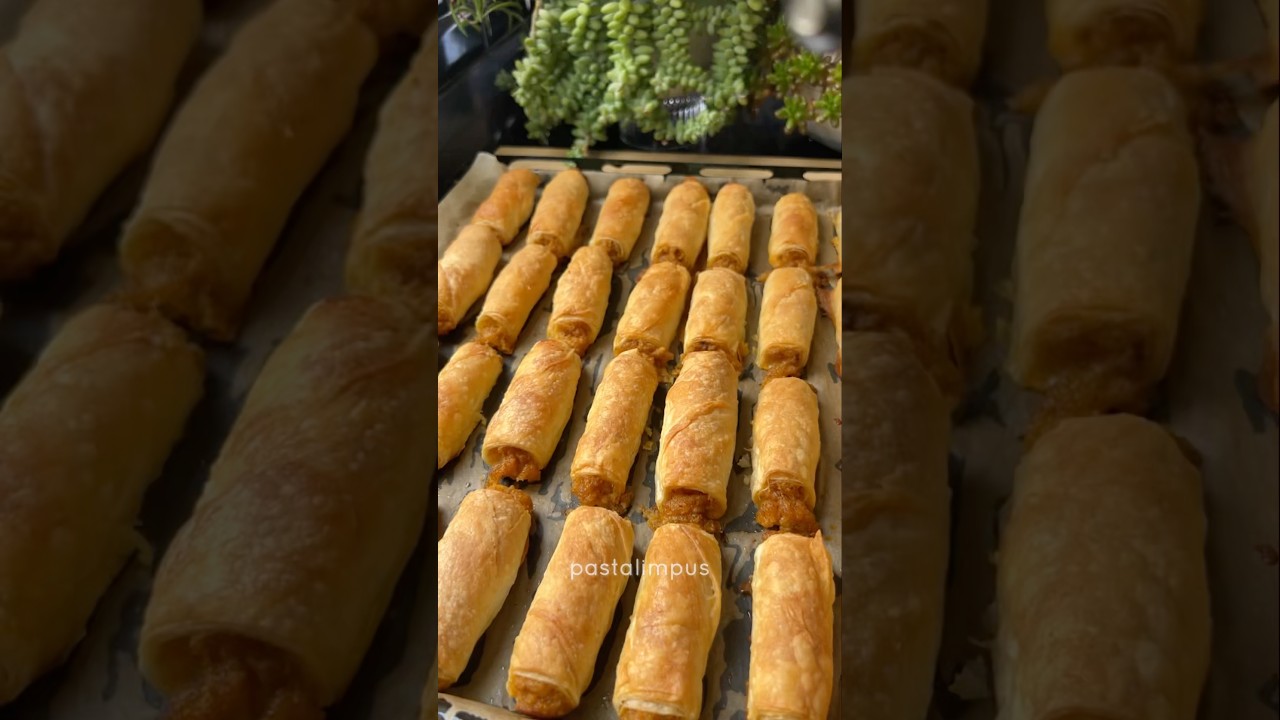 3 yufkadan bir tepsi çıtır börek yapıyoruz🥳 tarifi yorumda , recipe is in comment♥️