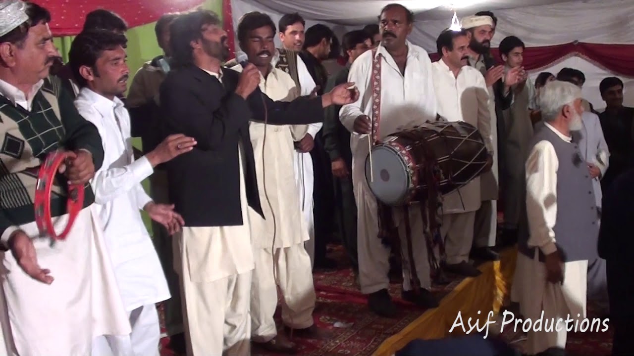 Pail Party with Pappu Meri Veeni Je Napi Aa (Punjabi Wedding Function