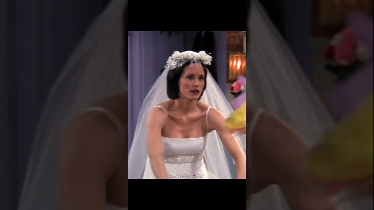 😂The One with All the Wedding Dresses🤣|FRIENDS| 