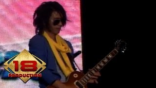 J Rock - Falling In Love  (Medan 18 Juni 2011)