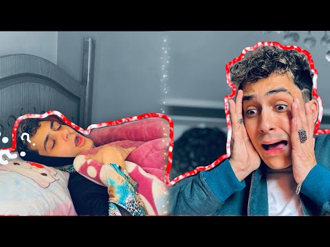 لما تدخل علي امك وهي ا نايمه بتخرف في الكلام 