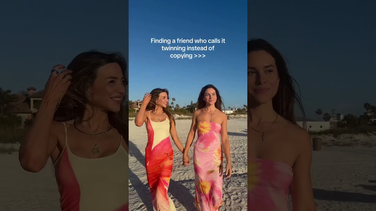 ⁣Bestie  #wlw #femme #wuhluhwuh #relatable #funny #lesbian #gayaf #ootd #model #wlwcouple