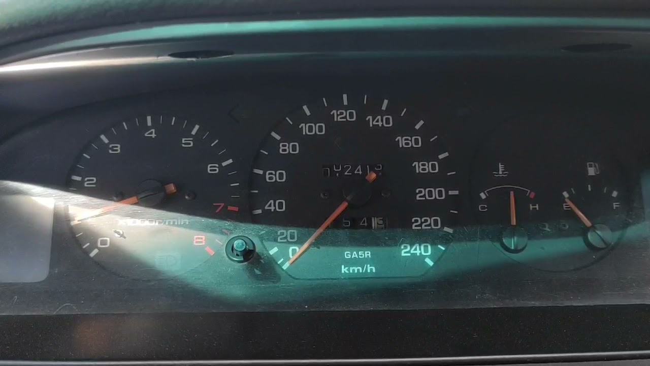 Мазда 626 не едет