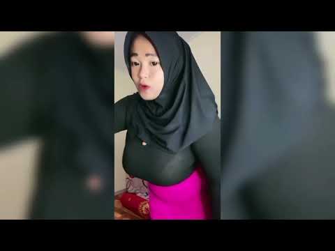 Gadis sexy - Jilbab ketat gunung gede | Ying Veeeeda