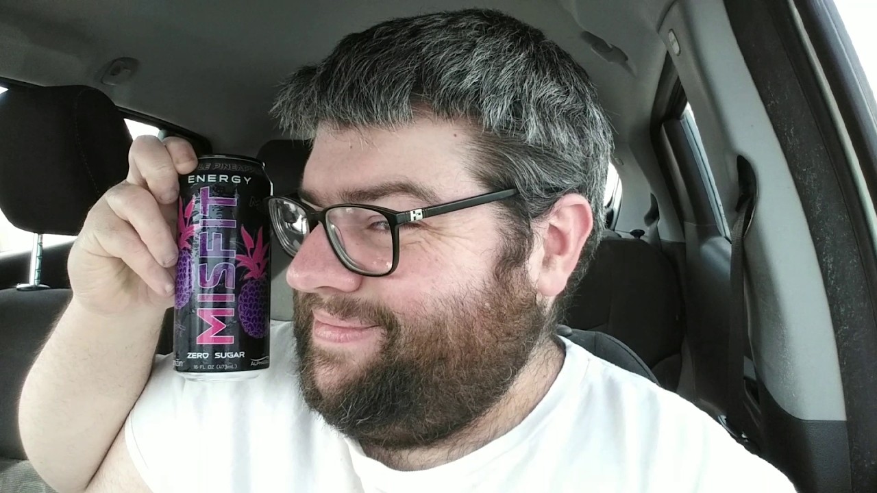 Отзывы о энергетическом напитке Deadcarpet Energy Drink - Purple Pineapple Misfit Energy Drink