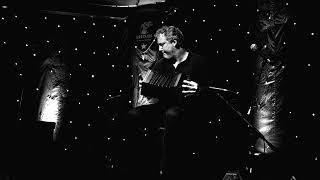 Cormac Begley plays 'To War' on the Bass concertina at the White Horse