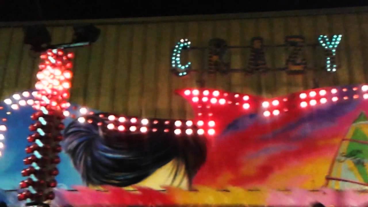 Noche de fuga ee YouTube