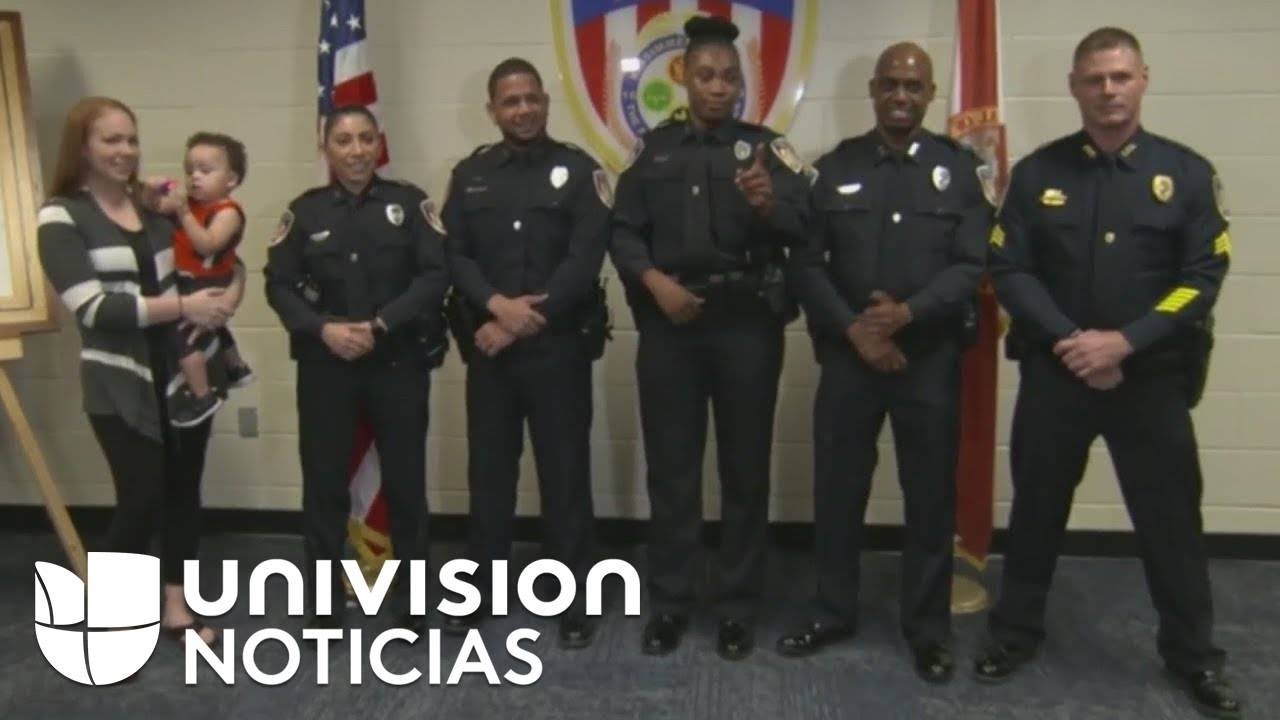 El reencuentro entre una familia y los policías que salvaron la vida del niño que se estaba ahogando