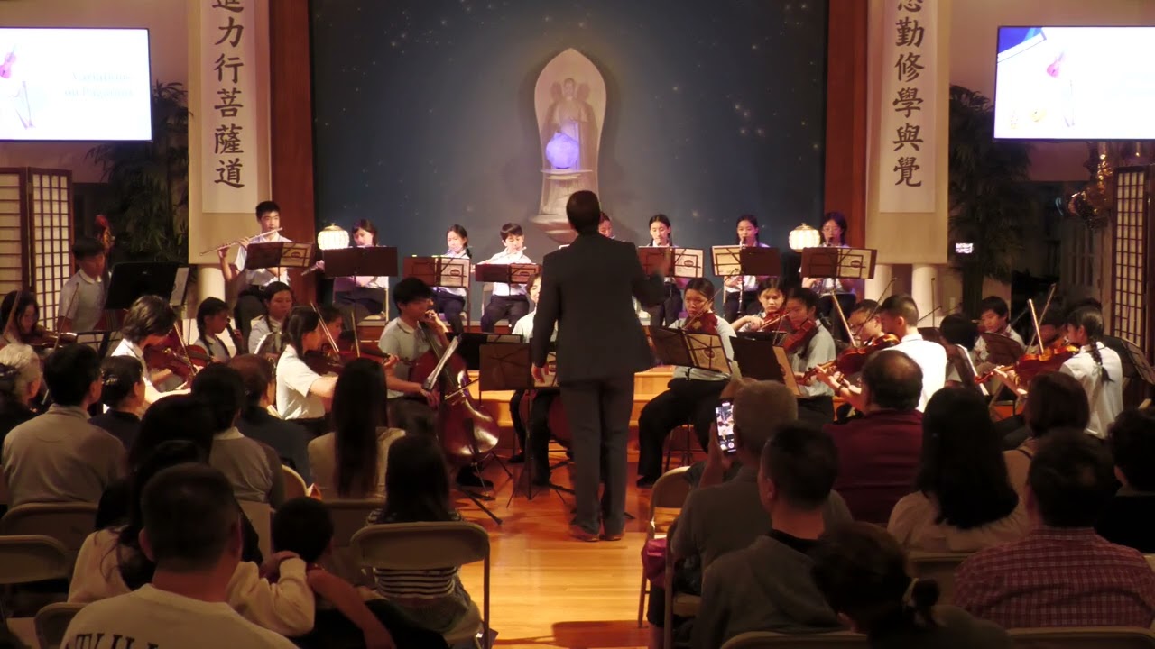 24  Chamber  Variations on Paganini  A015C141 250614 DJ0B