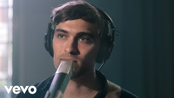 Rhys Lewis - What If (Live At RAK Studios)