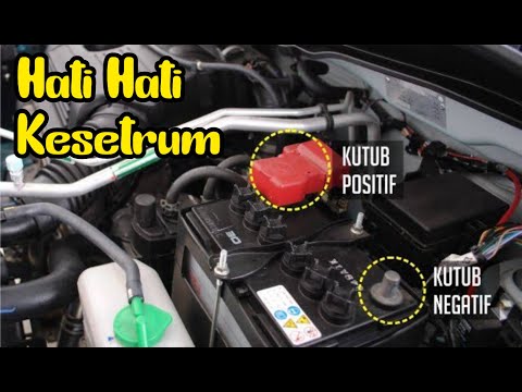 Video: Bagaimana cara melepas terminal baterai dari mobil?