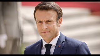 Emmanuel Macron passe le pont de l'Ascension au fort de Brégançon