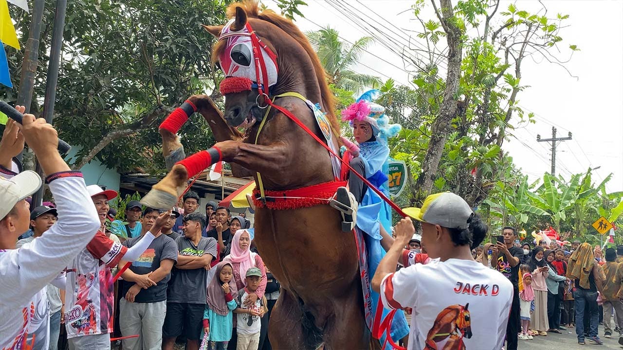17 Menit Nonton Arak Arakan Kuda Desa Loning Terbaru 6 September 2025
