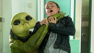 Captured by the Slitheen! | The Lost Boy | The Sarah Jane Adventures