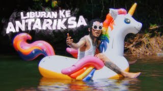 AnggaEnak - Liburan Ke Antariksa (Prod. by Rapper Kampung) [ Music Video ]