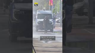 Op De Konijnenberg In Breda Spuit Dinsdagochtend Water Metershoog De Lucht In Nadat Tijdens Werkzaam