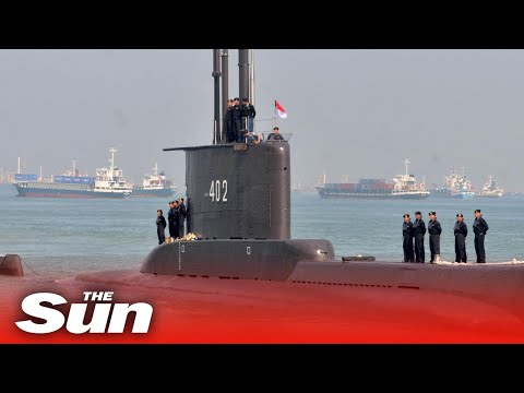 Indonesia mourns sunken submarine crew