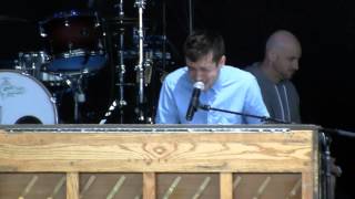 Twenty One Pilots- "Holding on to You" (HD) Live at the 104.5 B-Day Show on May 12, 2013