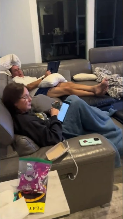 She came home from college and scared her parents 😂