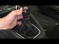 Снимаем рукоятку МКПП Фольксваген Джетта 6 - removing the manual transmission handle VW Jetta 6