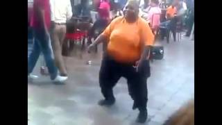 O T Genasis - Coco - Bahamas Torpedo Remix - Fat Black Guy Dance Funny