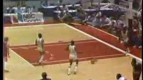 Darrell Griffith's 'Around The World' dunk vs LSU ...