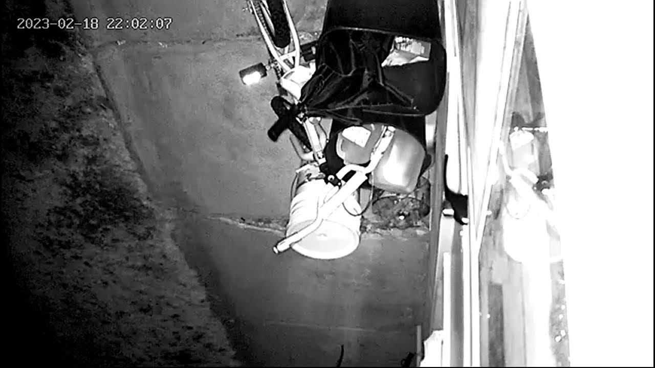 Review UPULTRA Security Camera 1080P Wireless WiFi Outdoor Home IP Camera E27 360 Degree