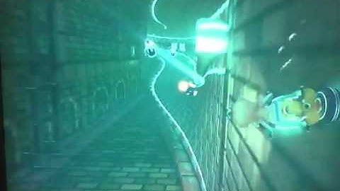 Mario Kart 8  The greatest bob-omb throw of all time (in slow motion!)