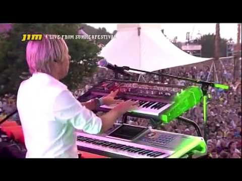 MILK INC - Race [Live At JimTV Summerfestival Antwerpen 2010] - YouTube