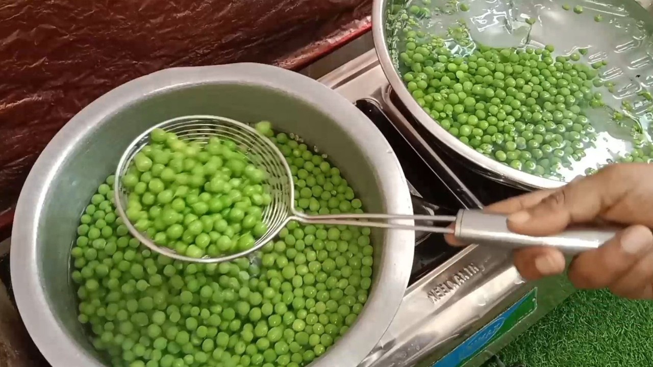 साल भर मटर के दाने खराब नहीं होंगे अगर इस तरीके से स्टोर करेंगे। Frozen Matar। @Surbhi ka kitchen
