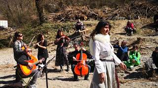 Luisa Cottifogli, Fragilidad unplugged (Flash mob against cuts on Santerno river)