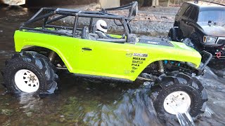 EPIC Christmas Crawl BIG Rigs Clash TRX4 VS SCX10!