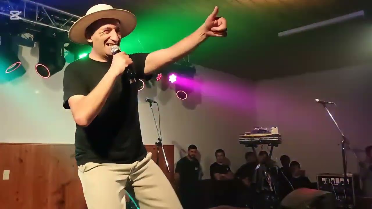 Show de Bocha Lobosco en Cachari el el bailantazo de Ricardo Matias.