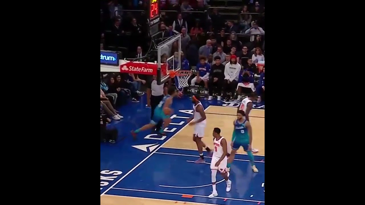 milesbridges throws down a HAMMER on NBA League Pass!(2)