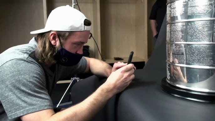 Lightning's Nikita Kucherov FaceTimes 'idol' after Stanley Cup win