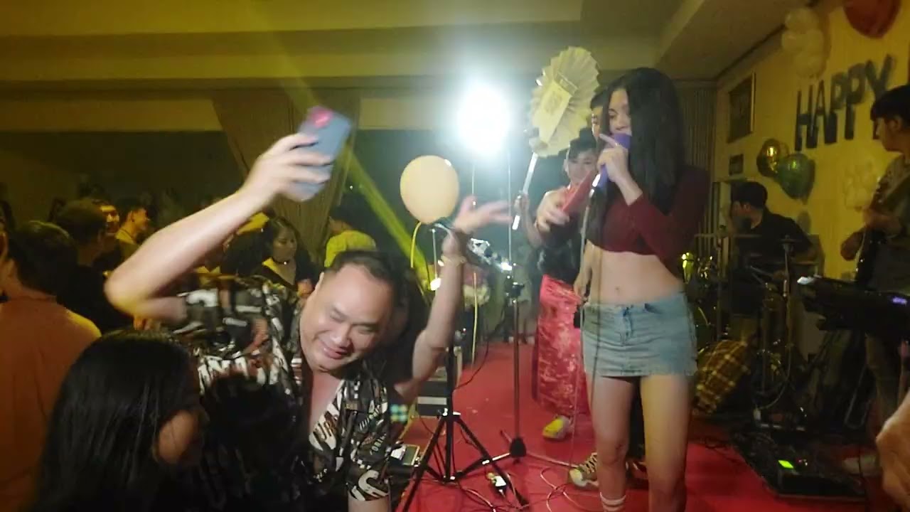 สาวเมืองนนท์ & ลืมฮูดซิบ cover Lastberry HEX nb505 Bass