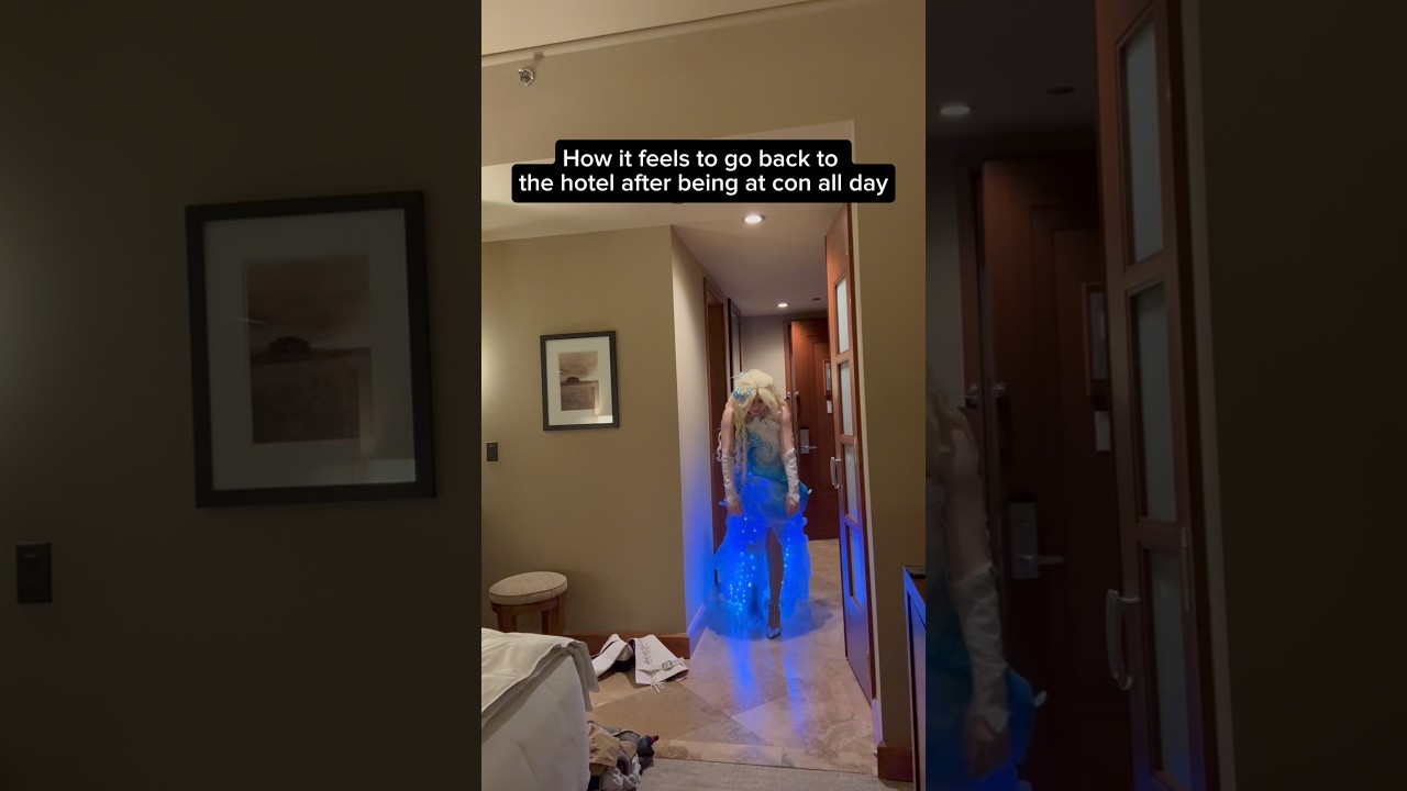 What do you like to do after con?? 😆 #cosplayer #silly #infinitynikki #comiccon #animeconvention