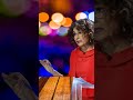 MARÍA JESÚS MONTERO SUELTA EL ESCAÑO