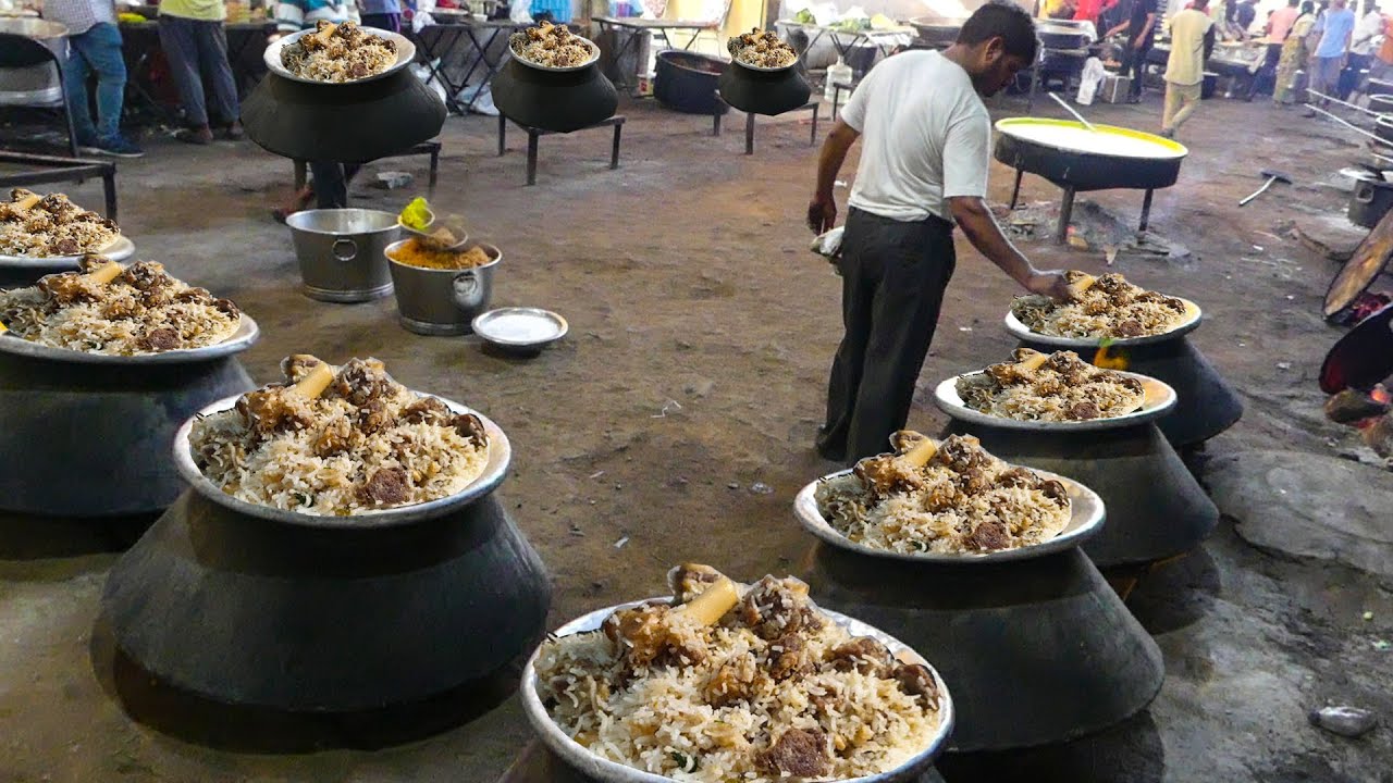 #MustSeeThis​ || SOFIYANI Mutton Biryani || White Biryani || Hai Foodies