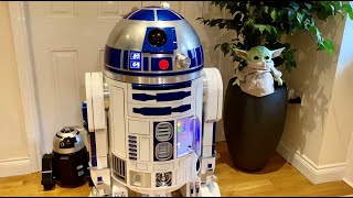 R2D2 now with fire extinguisher