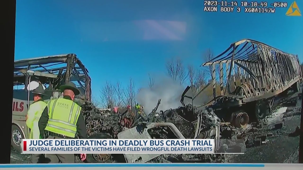 Judge deliberating in deadly bus crash trial - YouTube